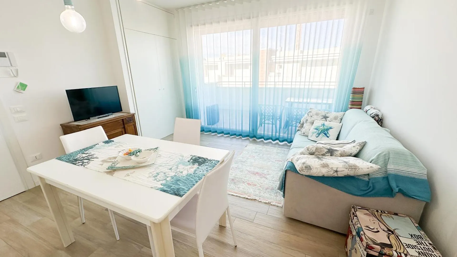 Appartamento Piscina, Vicno Al Mare - Le Palme Lido di Jesolo